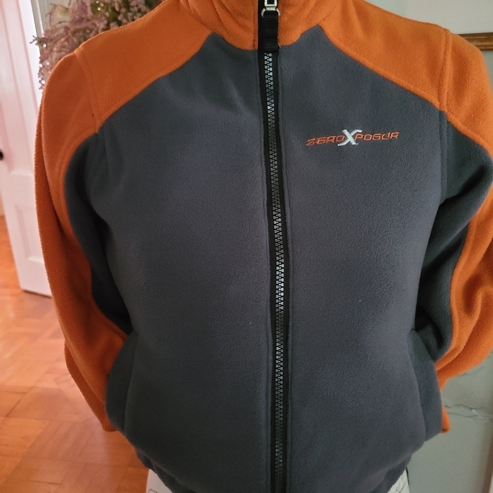 ZeroXposur reversible athletic jacket - Picture 8 of 12